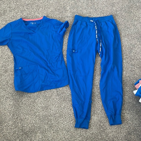 Med Couture jogger scrub set - Picture 1 of 4